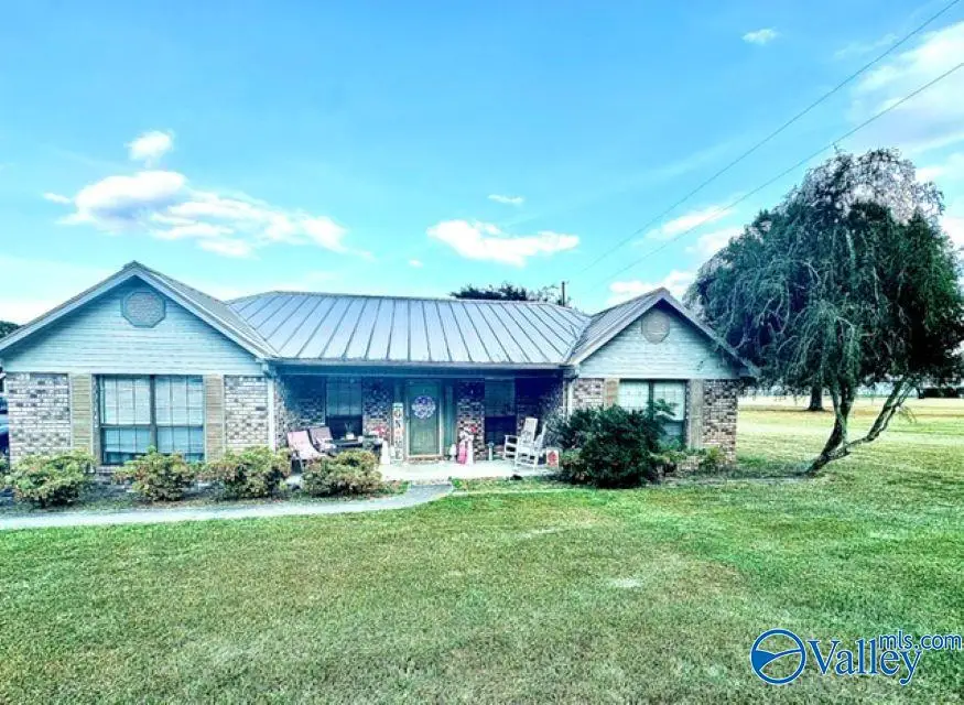 73 N North Greenway Drive, Trinity, AL 35673 - #1