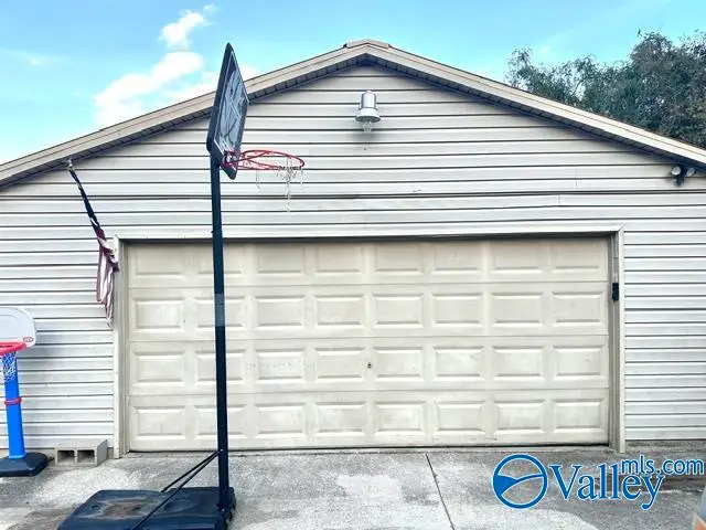 73 N North Greenway Drive, Trinity, AL 35673 - #2
