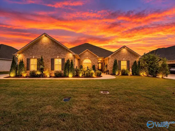 26364 Woodfield Drive, Athens, AL 35613