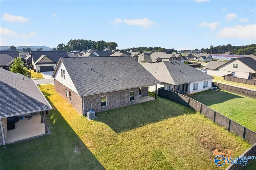 137 Pennington Avenue, Huntsville, AL 35811 - #3
