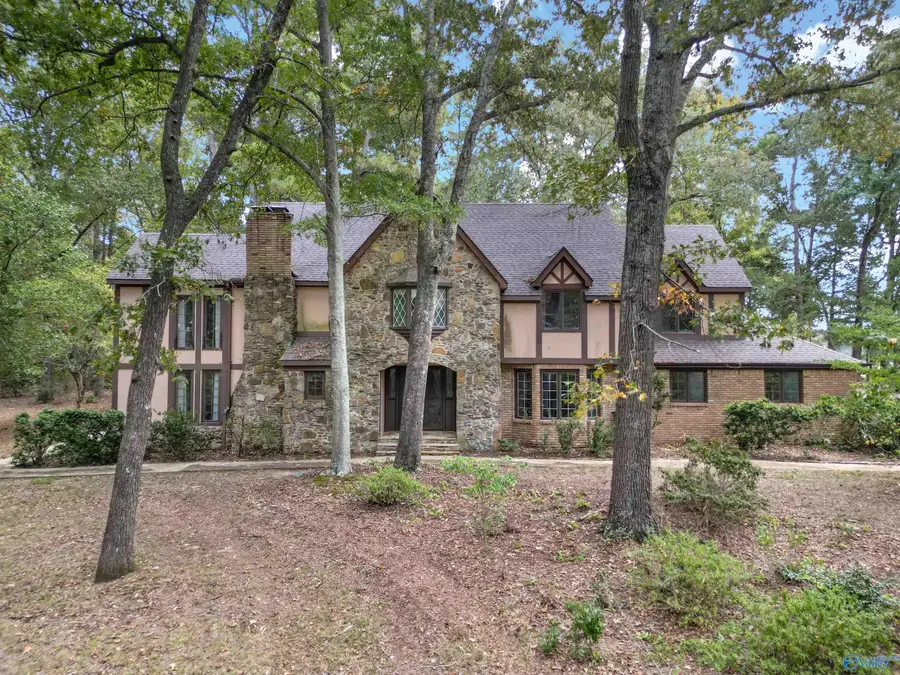 311 Mccleskey Drive, Hartselle, AL 35640 - #2