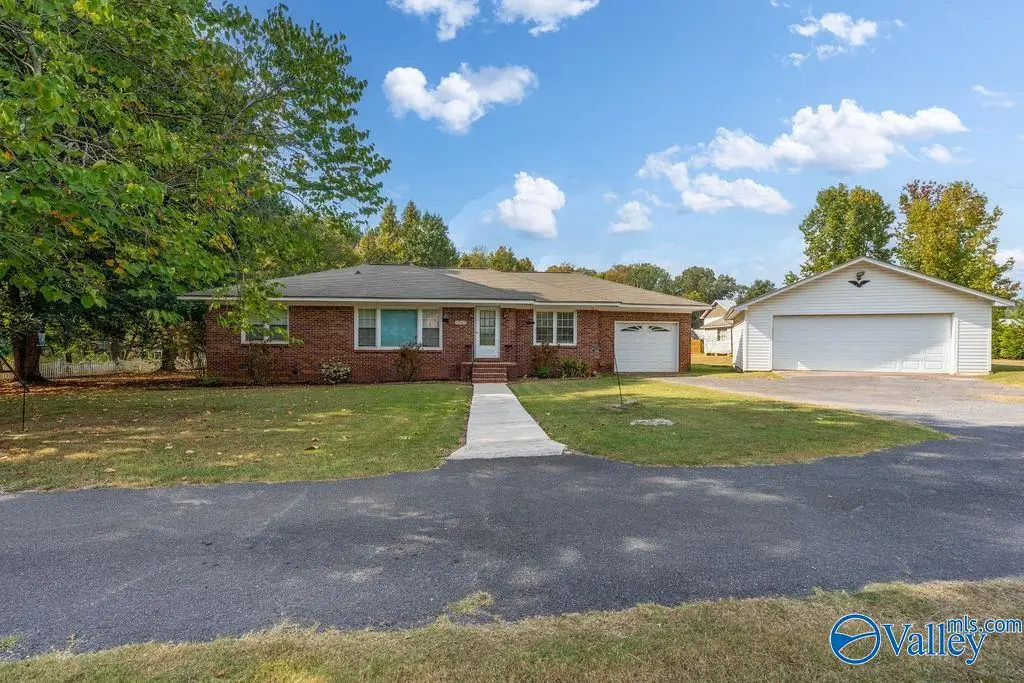 1207 Crawford Road, Scottsboro, AL 35768 - #1