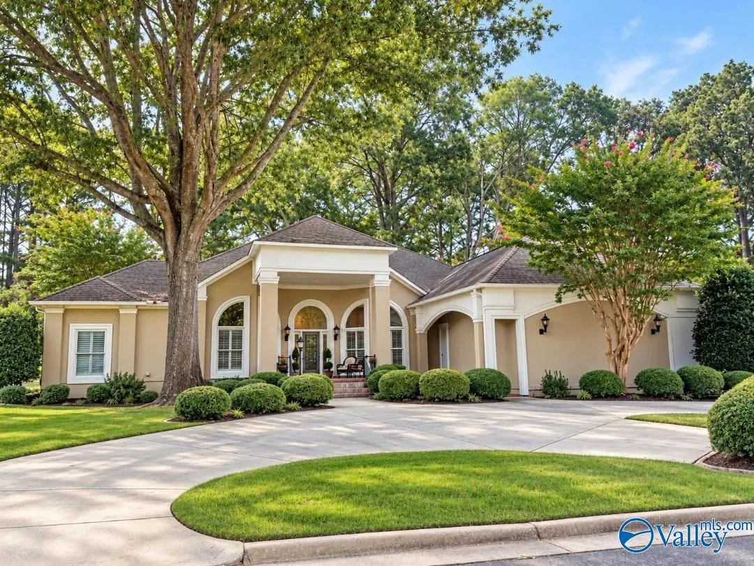 4307 Emerald Lane Se, Decatur, AL 35603 - #1