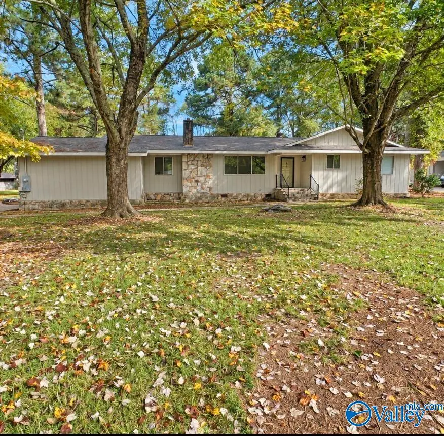 502 Eastview Avenue, Albertville, AL 35950 - #2