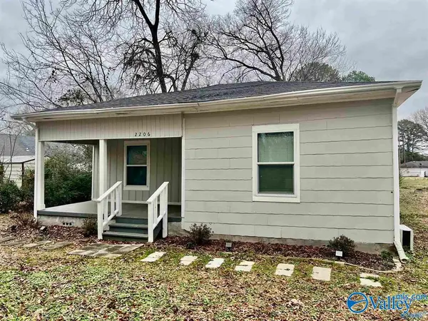 2206 Willow Avenue Sw, Decatur, AL 35601