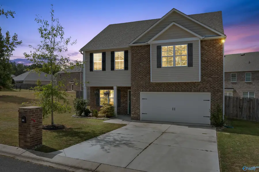 2410 Bluff Haven Lane, Hokes Bluff, AL 35903 - #2