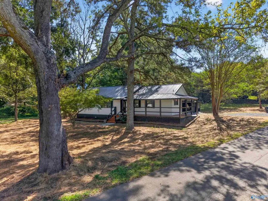 25 West Street, Crossville, AL 35962 - #2