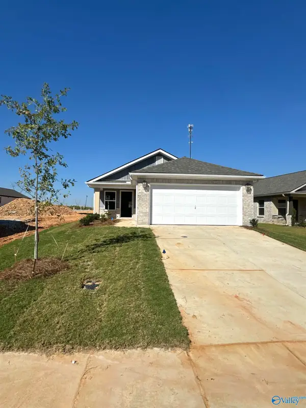 28003 Caperton Drive, Harvest, AL 35749