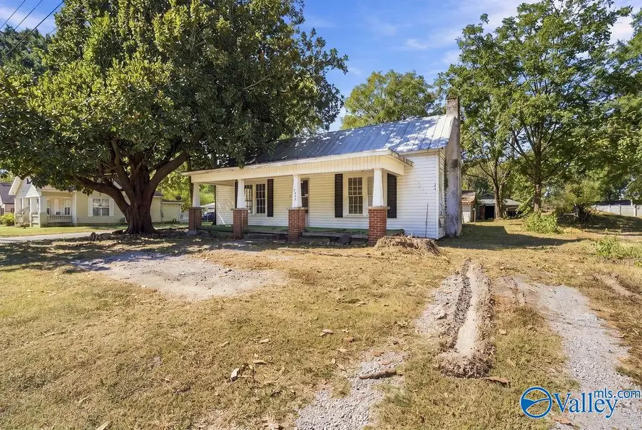 2033 Cleveland Avenue Sw, Decatur, AL 35601 - #2