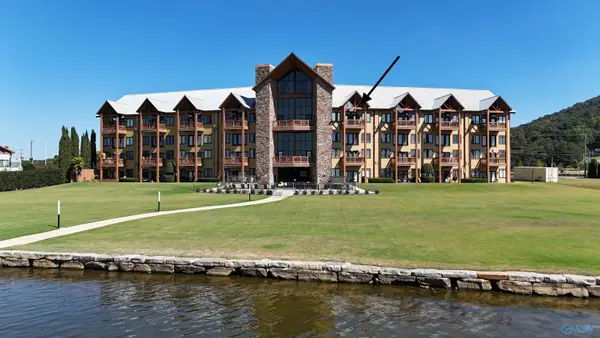 7048 Val Monte Drive #7048, Guntersville, AL 35976