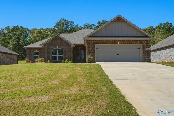95 Hawthorn Way, Trinity, AL 35673
