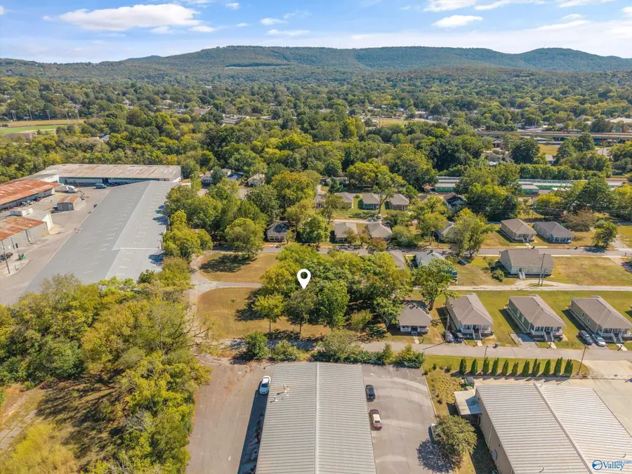 2118 Front Street Ne, Huntsville, AL 35811 - #3