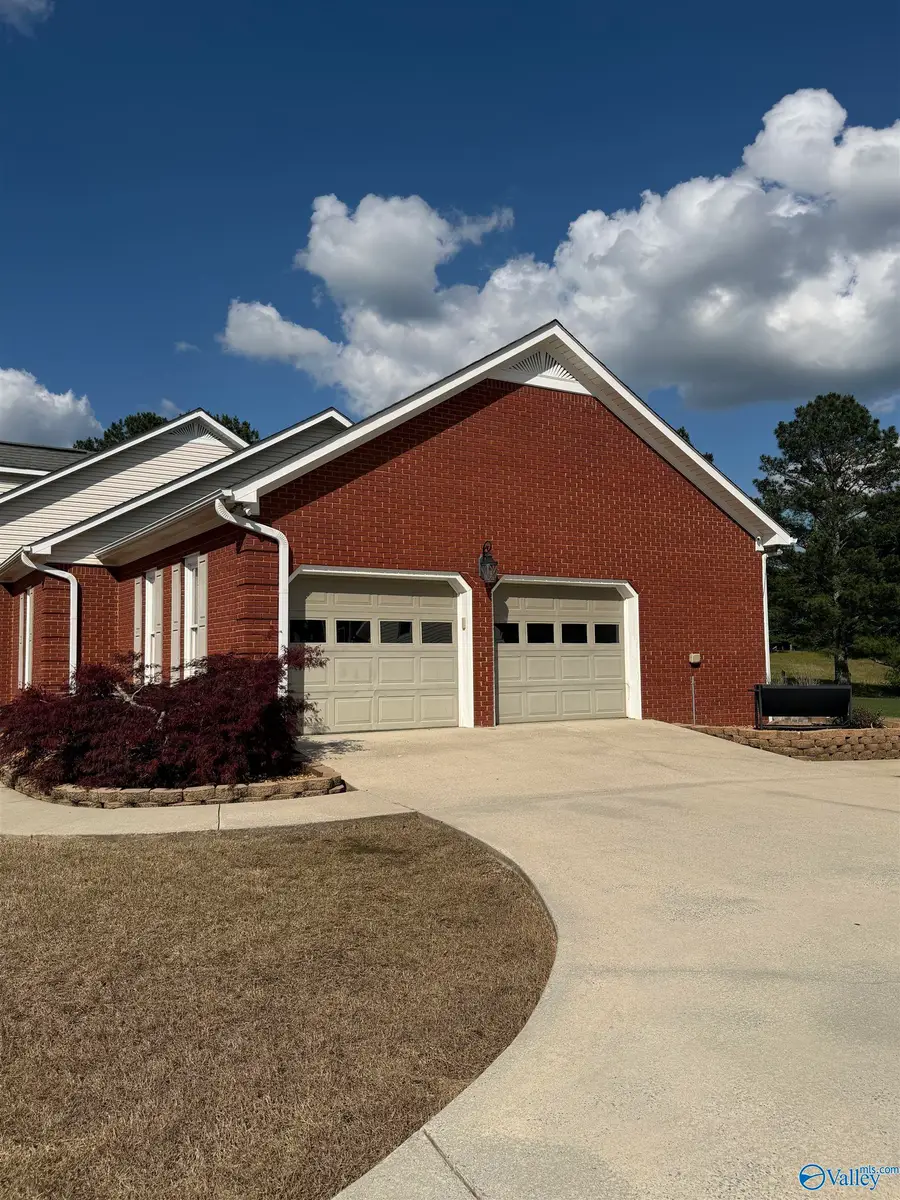 768 Celia Drive Se, Hartselle, AL 35640 - #3
