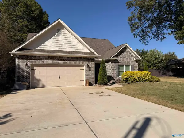 4903 Iona Street, Huntsville, AL 35811
