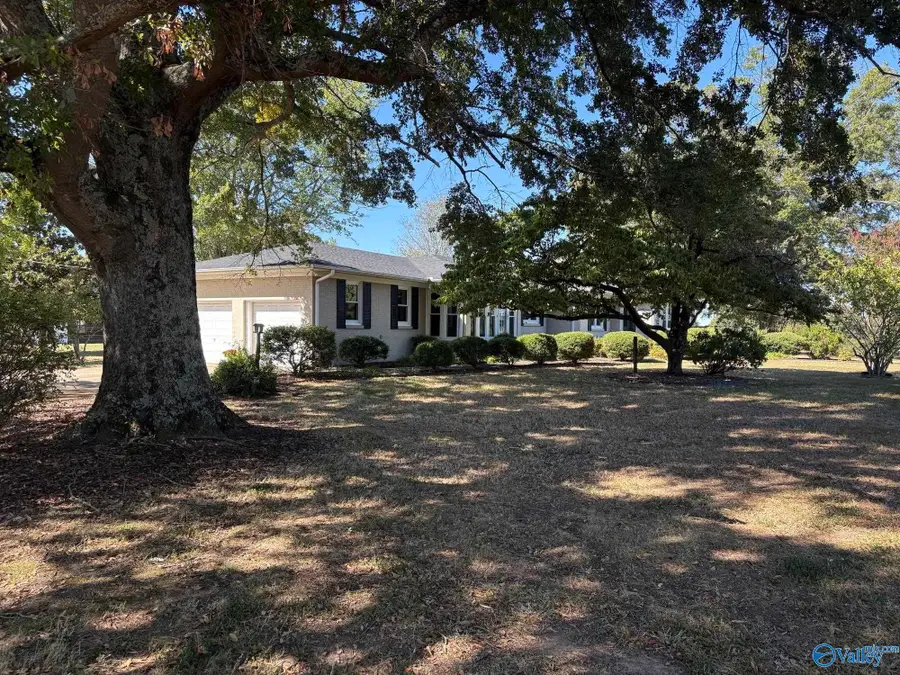 13085 Mooresville Road, Athens, AL 35613 - #2