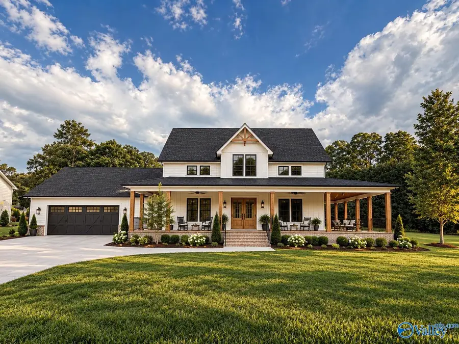 18 Country Club Road, Albertville, AL 35951 - #3