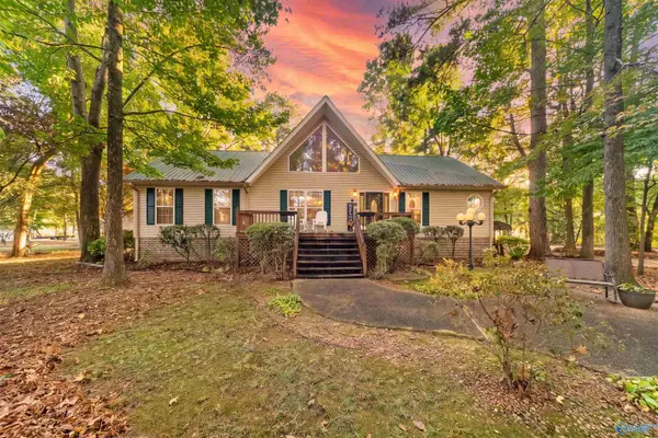90 Pine Harbor Lane, Gadsden, AL 35903