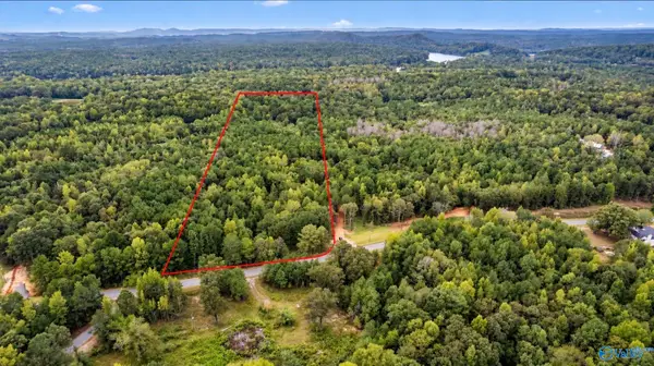 1764 Woods Bend Road, Ragland, AL 35131