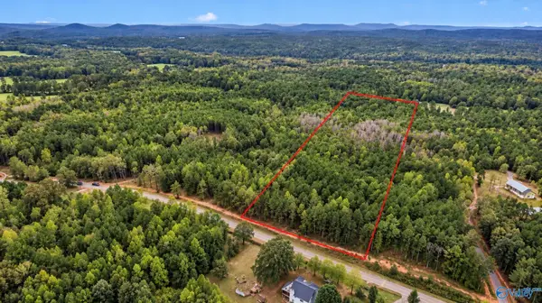 1696 Woods Bend Road, Ragland, AL 35131