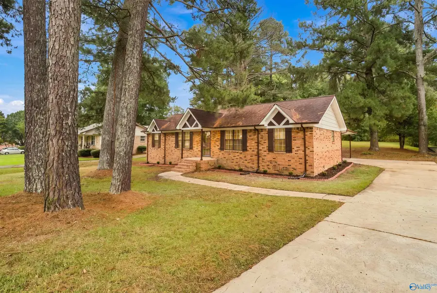 1620 Pansy Street Nw, Cullman, AL 35055 - #3