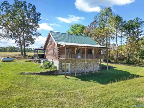 1379 Perkins Wood Road, Hartselle, AL 35640