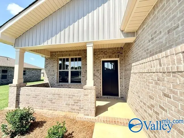 516 Cloverleaf Drive, Athens, AL 35611 - #2
