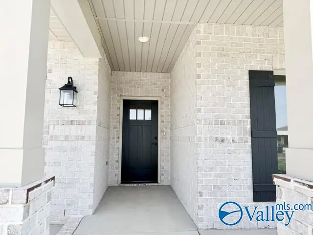 520 Cloverleaf Drive, Athens, AL 35611 - #3