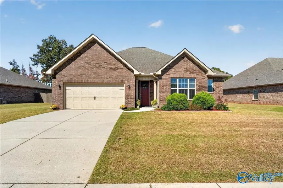 121 Berry Farm Road, Meridianville, AL 35759 - #2