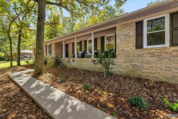 172 Hughes Circle, Laceys Spring, AL 35754