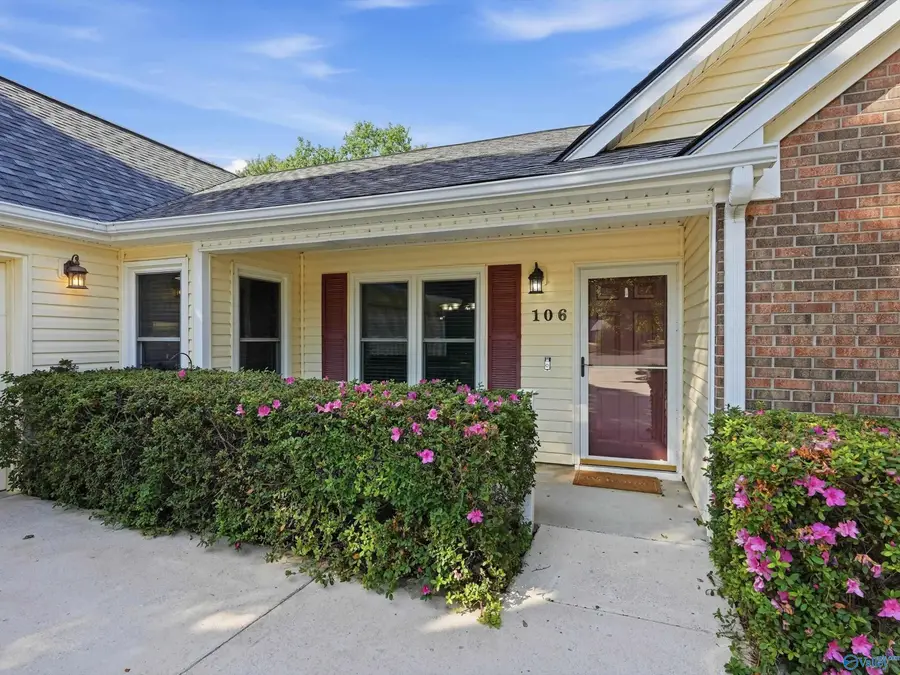 106 Kim Circle, Madison, AL 35758 - #3