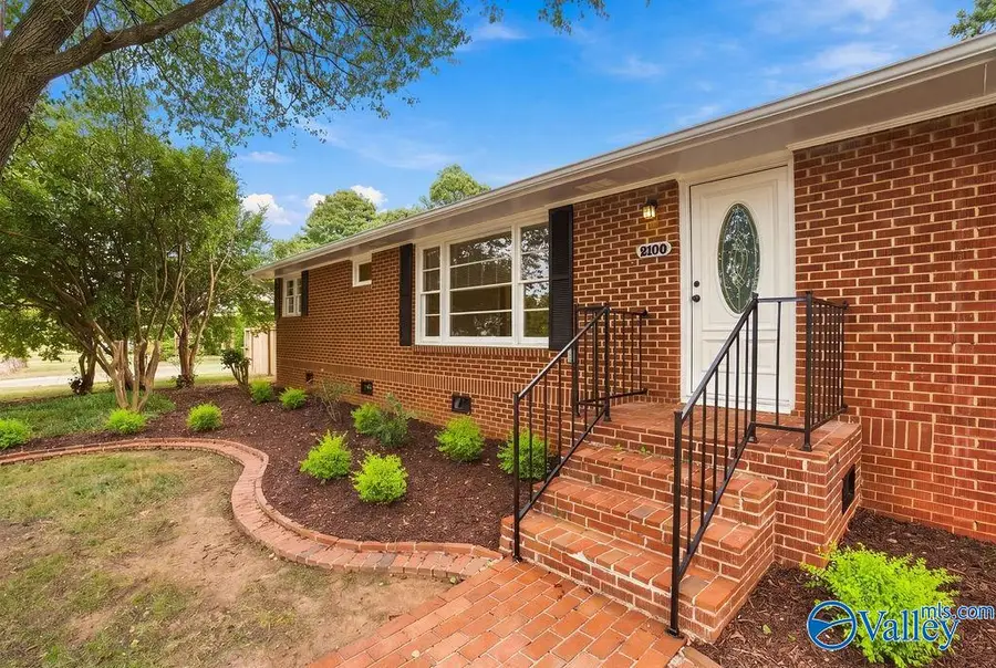 2100 Stanhope Drive Ne, Huntsville, AL 35811 - #3