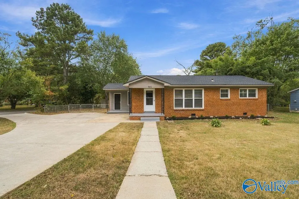 701 Mastin Lake Road Nw, Huntsville, AL 35811 - #1