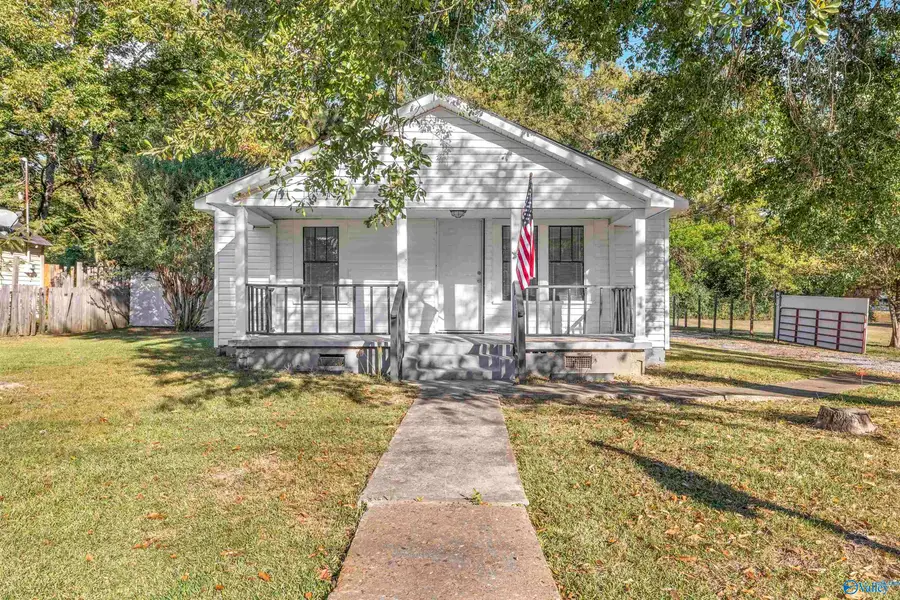 918 Mcdaniel Street Se, Hartselle, AL 35640 - #2