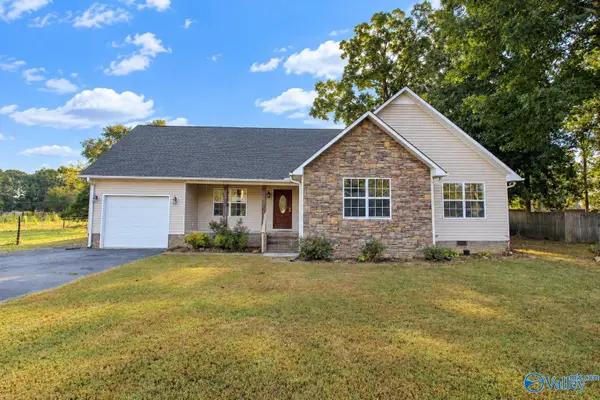 342 Tessa Circle, Albertville, AL 35950