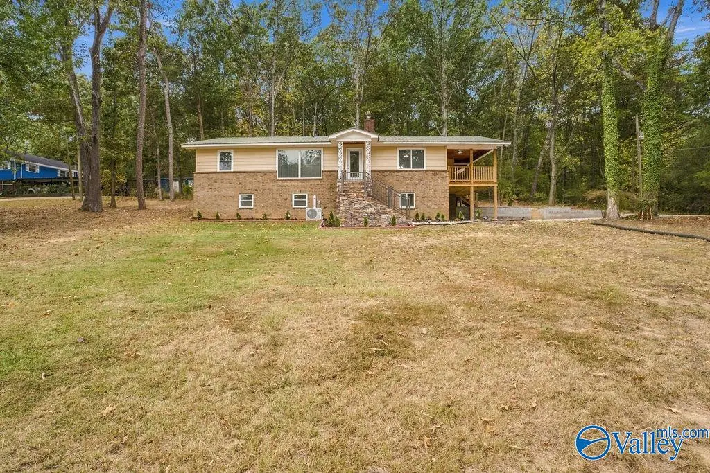 112 N Greenway Drive, Trinity, AL 35673 - #1