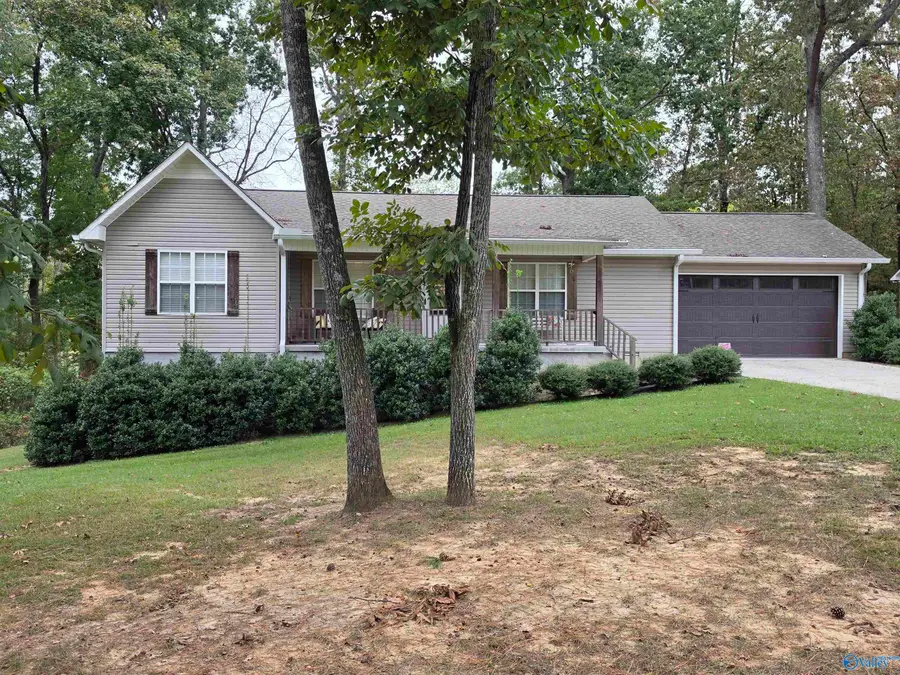306 Edmondson Street, Albertville, AL 35950 - #2