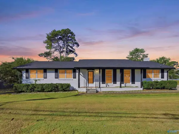 5510 Whitesburg Drive Sw, Huntsville, AL 35802