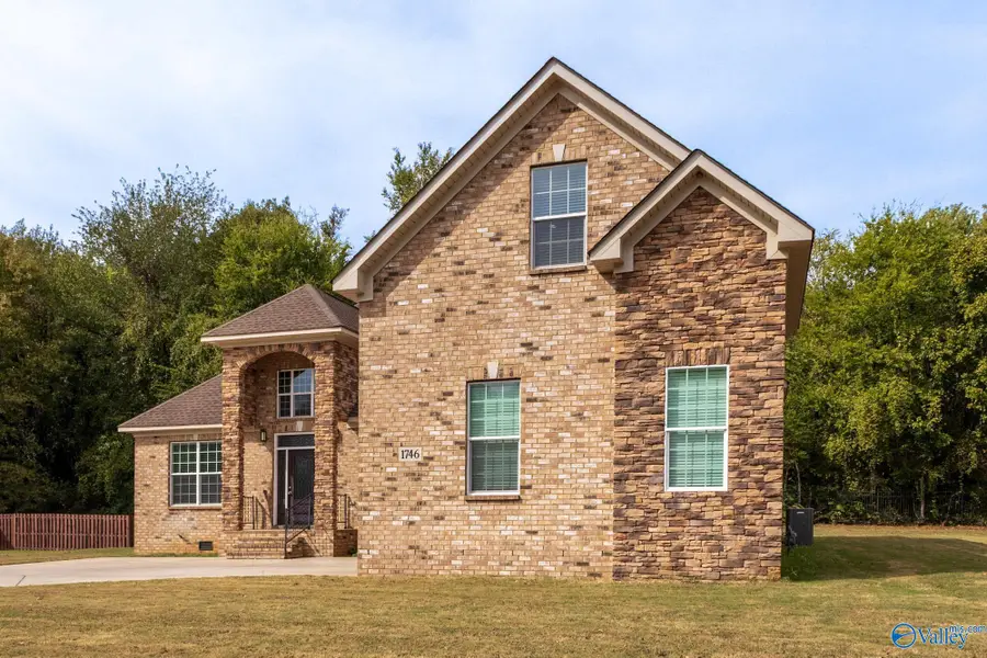 1746 Dekathalon Way Nw, Huntsville, AL 35816 - #3