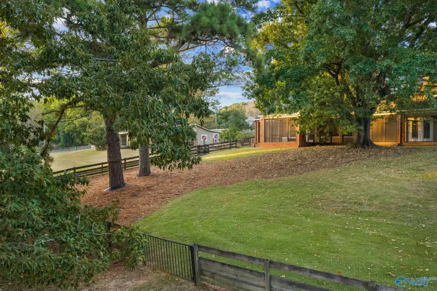 715 Robbins Beach Road, Killen, AL 35645 - #3