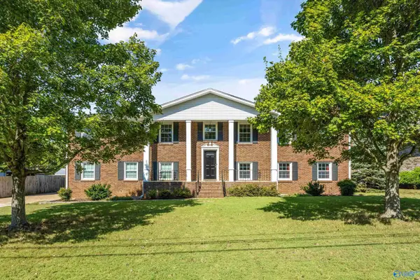 8011 Navios Drive Se, Huntsville, AL 35802