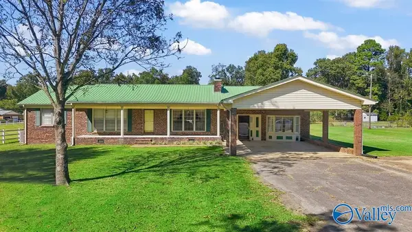 1696 Highpoint Road, Albertville, AL 35950