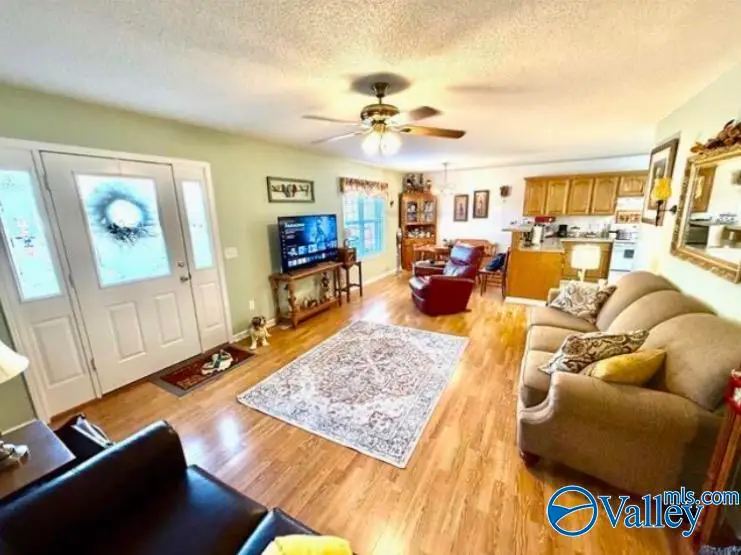 112 Dylan Circle, Boaz, AL 35957 - #3