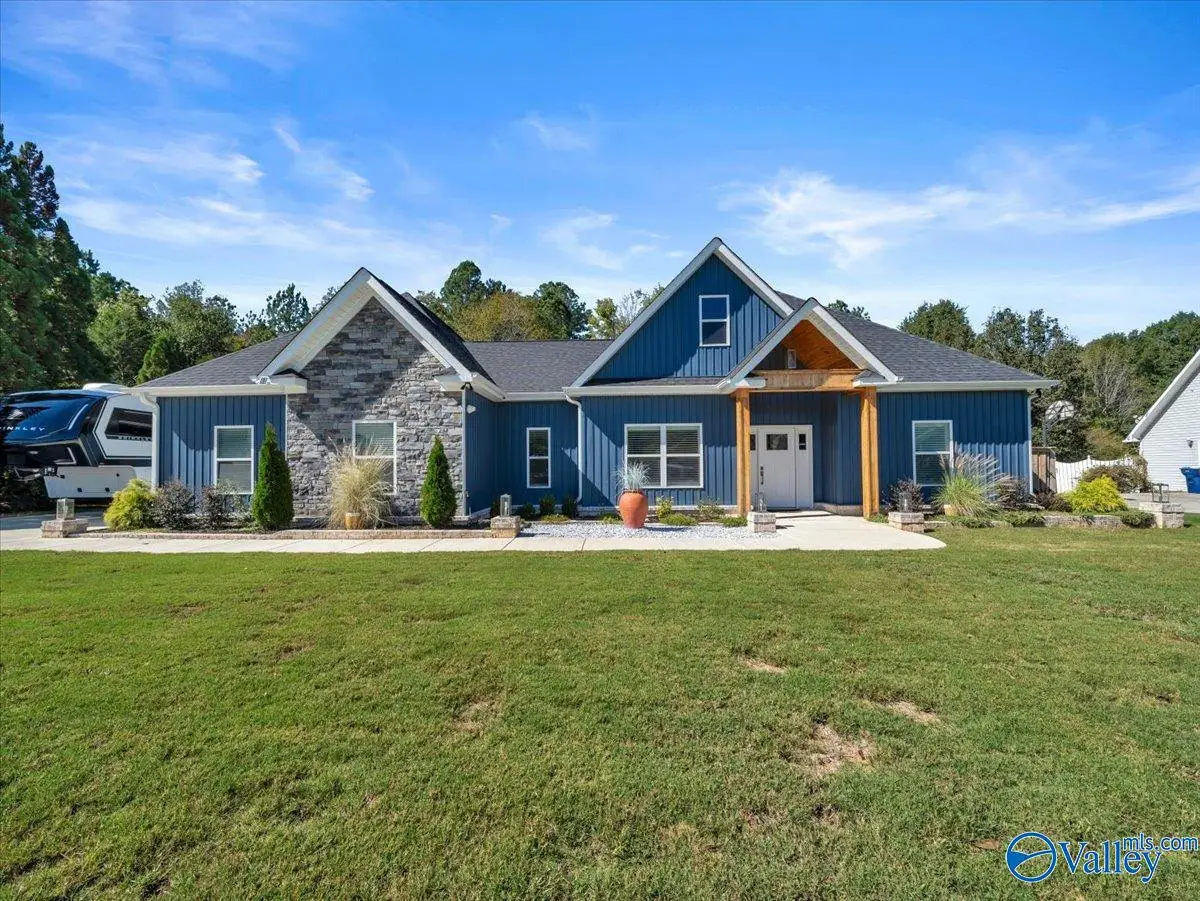 113 Park Circle, Gurley, AL 35748 - #1