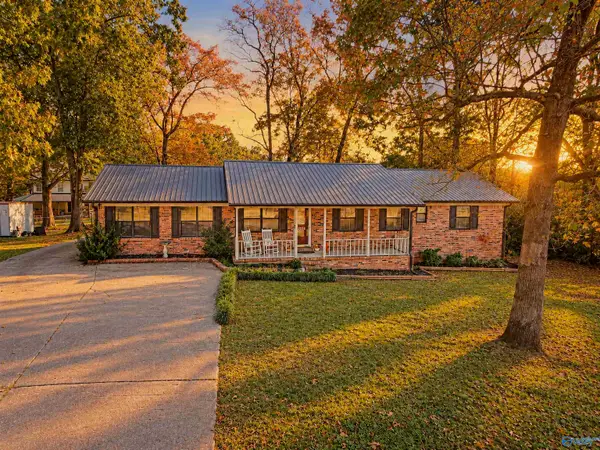 2014 Thunderbird Street, Hartselle, AL 35640