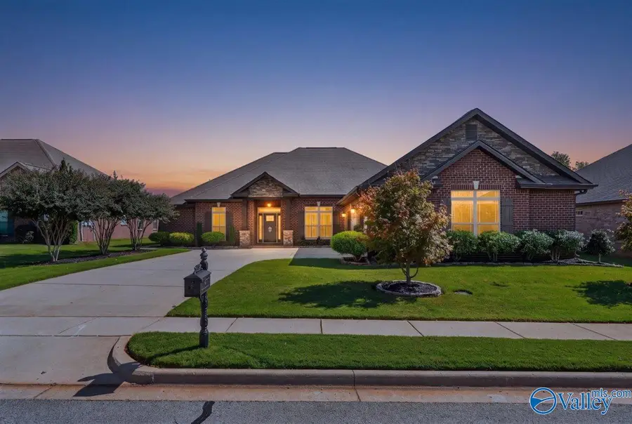 116 Walnut Cove Boulevard, Huntsville, AL 35824 - #2