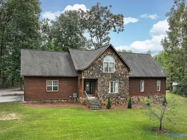 146 Hidden Lakes Drive, Boaz, AL 35950