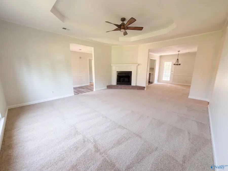 206 Ohara Dr, Albertville, AL 35950 - #3