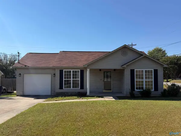 1401 Elizabeth Drive Sw, Hartselle, AL 35640