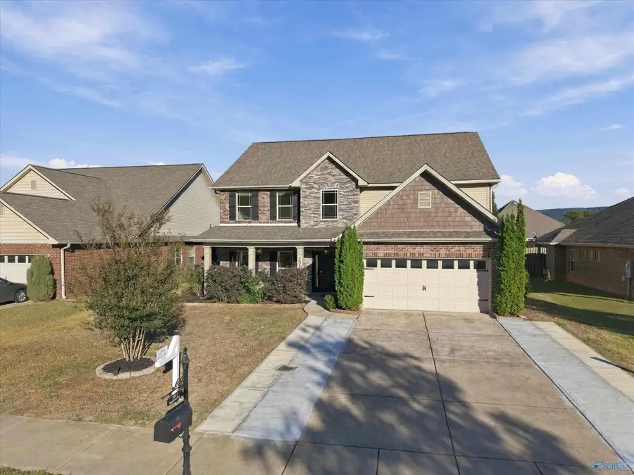 3011 Magnolia Leaf Circle, Owens Cross Roads, AL 35763 - #2