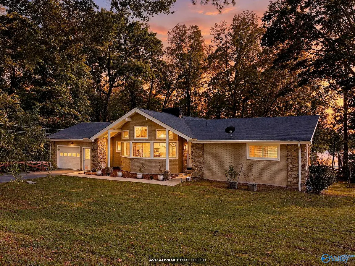 120 County Road 1324, Vinemont, AL 35179 - #1